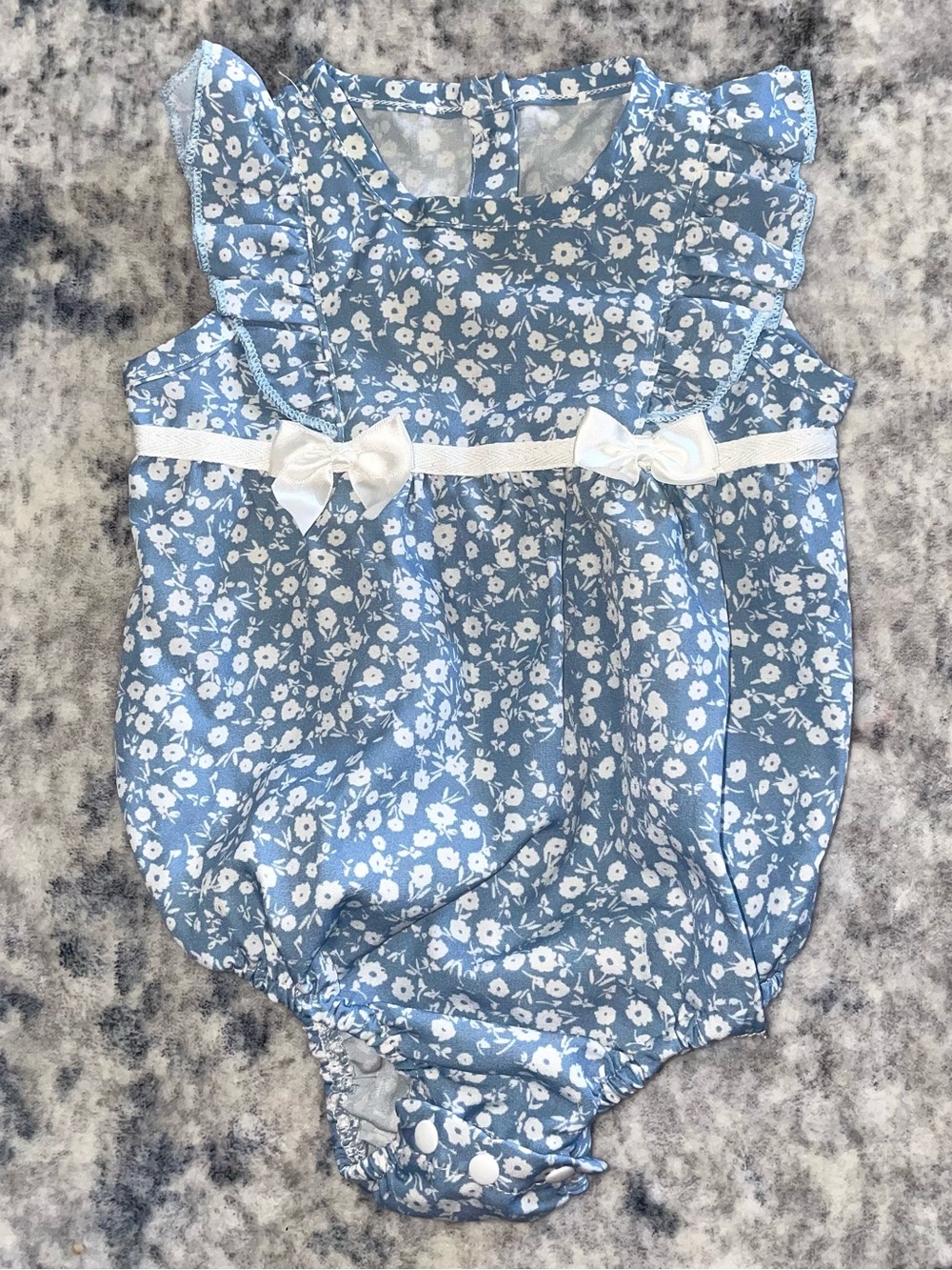 Floral romper size 3-6 months